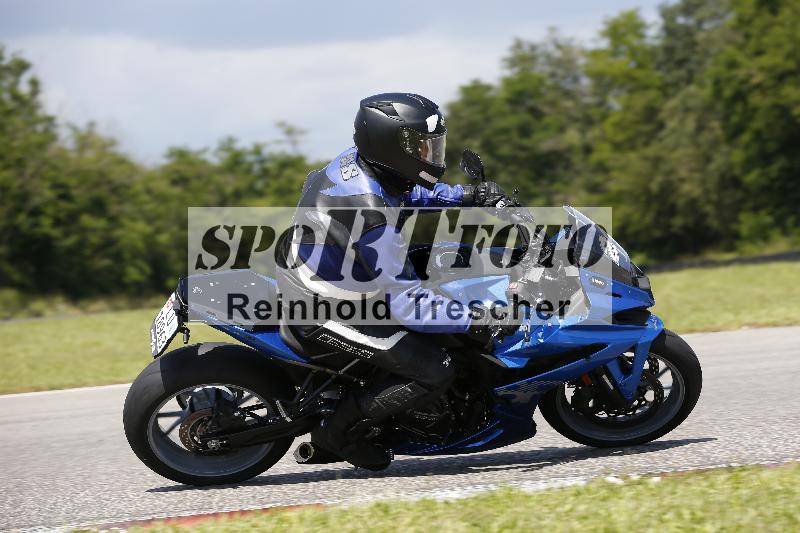 /Archiv-2024/29 12.06.2024 MOTO.CH Track Day ADR/Gruppe blau/21